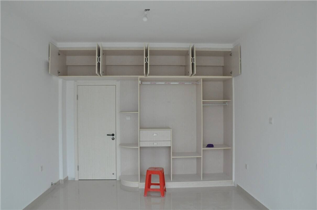 訂制柜子還是木工打好 定制衣柜優缺點解析 訂制柜子還是木工打好 定制衣柜優缺點解析